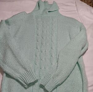 Sterling Harris Sweater size medium in great condition